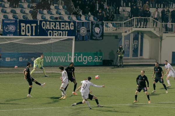 Revolutionizing fan engagement: cutting-edge marketing tactics for football clubs to attract new supporters